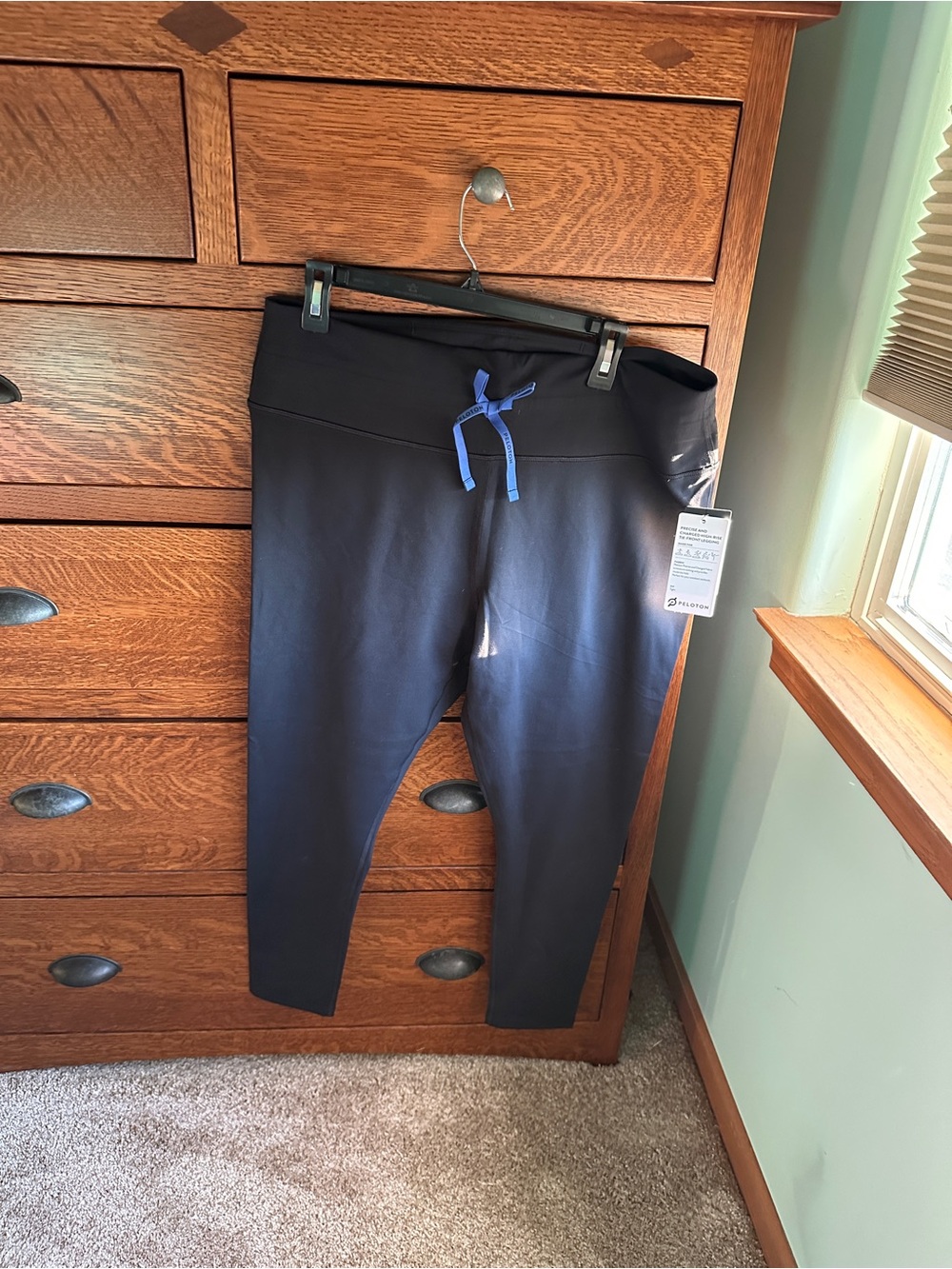Peloton Precise and Charged high rise tie front leggings